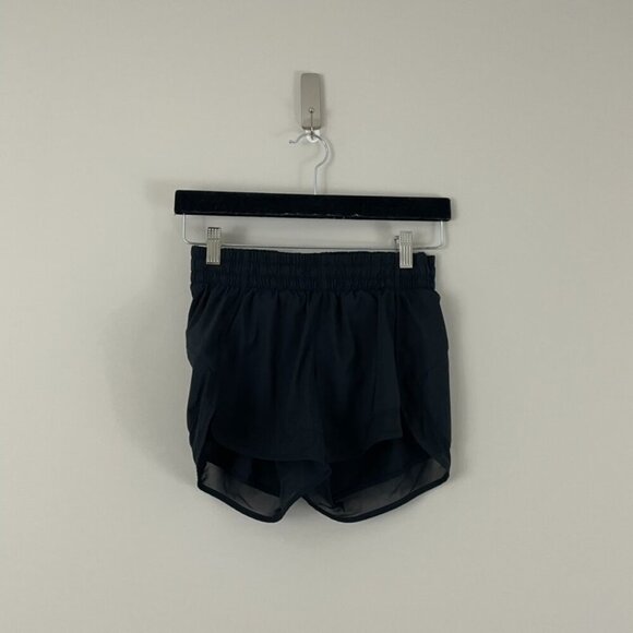 Athleta Mesh Racer Run Mid Rise 4" Shorts in Black Size XXS - Picture 1 of 7